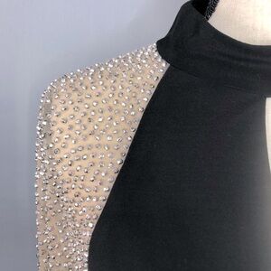 Xscape BEADED STRETCH KNIT Formal MIDI Dress Black Long Sleeve Keyhole
Neckline